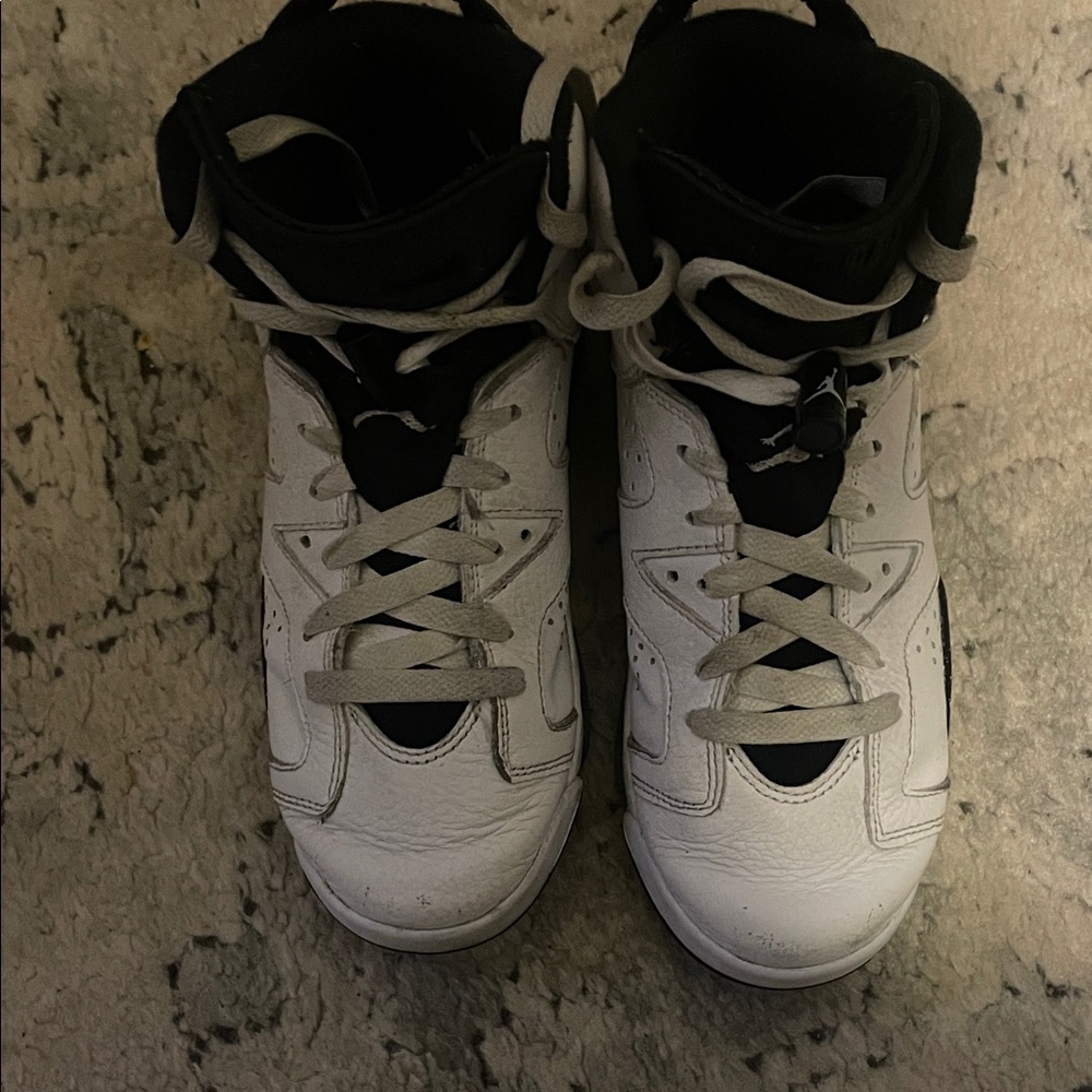 Jordan Athletic Shoes in Black and White